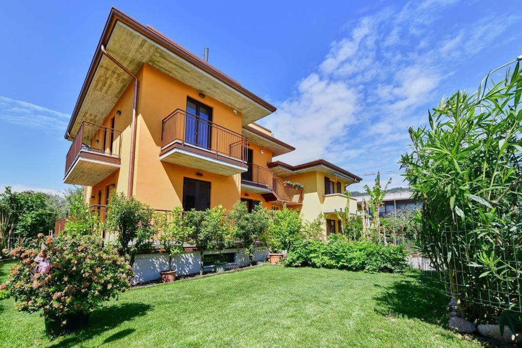 La Terrazza Sul Garda Hotell Exteriör bild